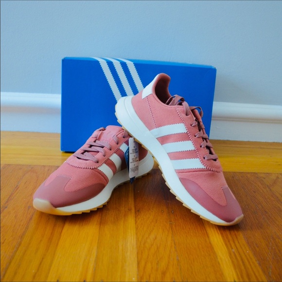 New ADIDAS Originals Casual Sneakers - Picture 4 of 8